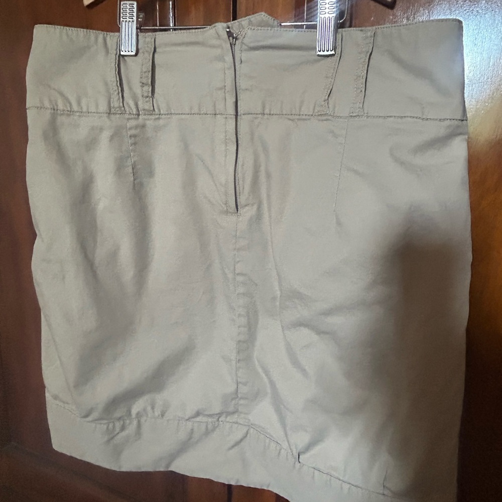 Veto Moda khaki short skirt